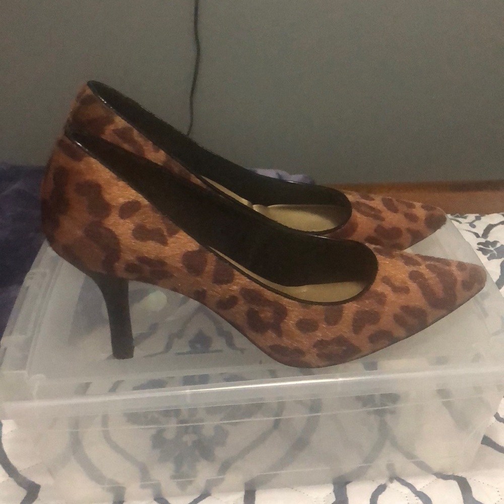 Heels - Picture 2 of 3